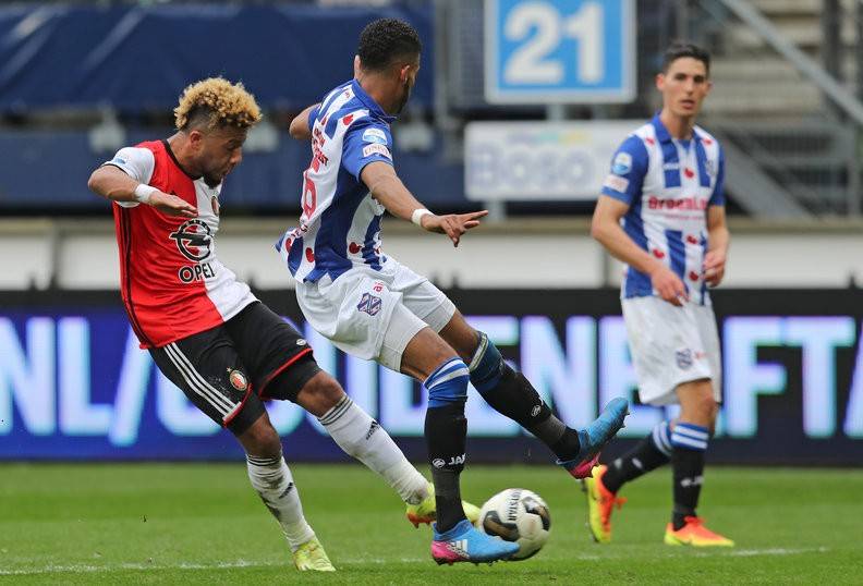 心球员打入 心球员打入